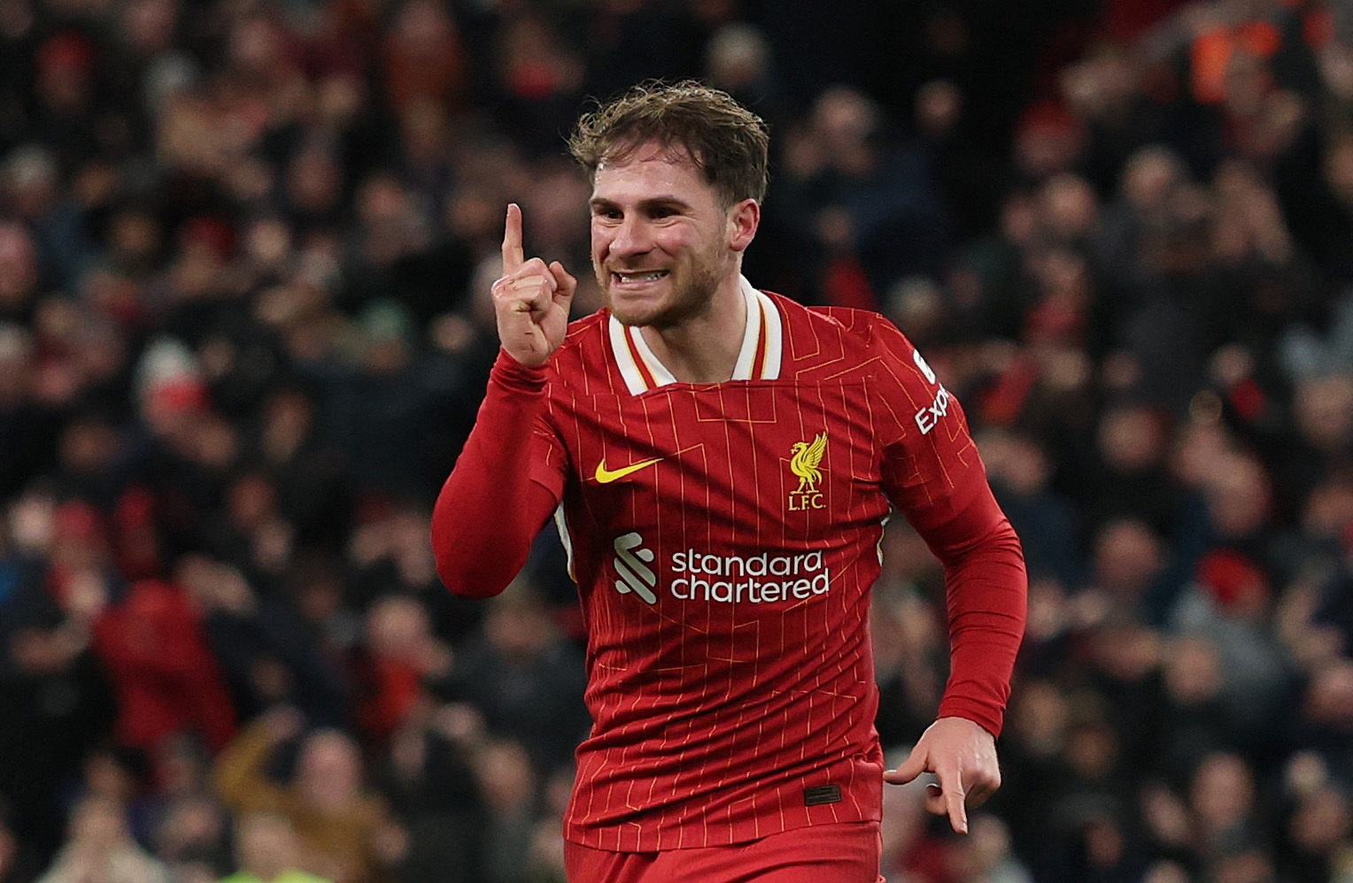 开云体育下载-麦卡利斯特：维尔茨和埃基蒂克形成互补，他们喜欢二过一创造机会