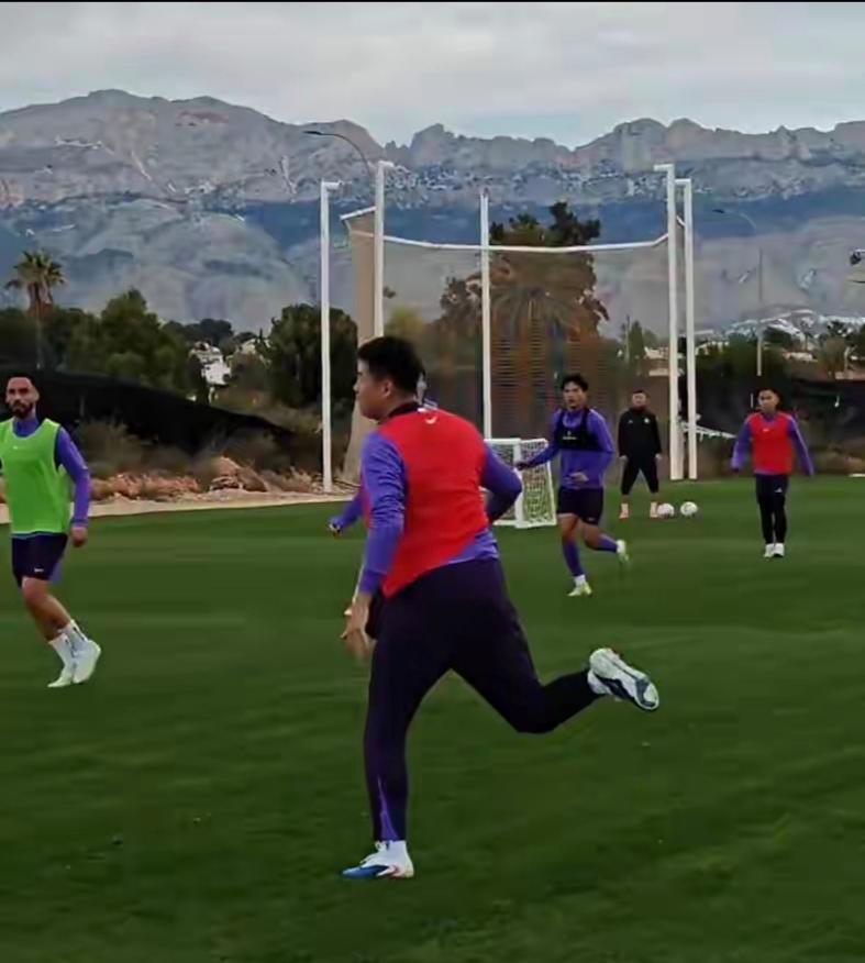 kaiyun-津门虎队在热身赛中以0-5惨败于埃尔切